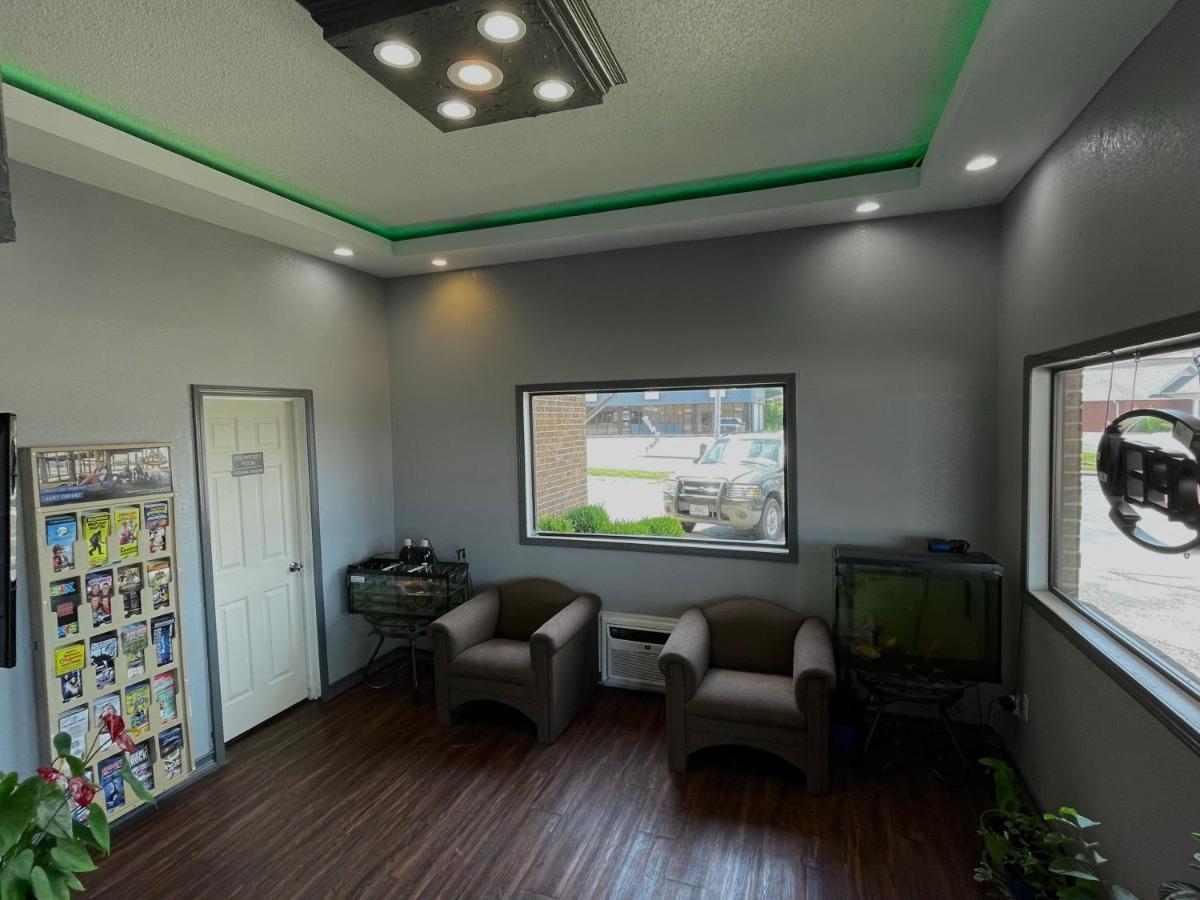 Royal Inn & Suites Mountain Grove Luaran gambar