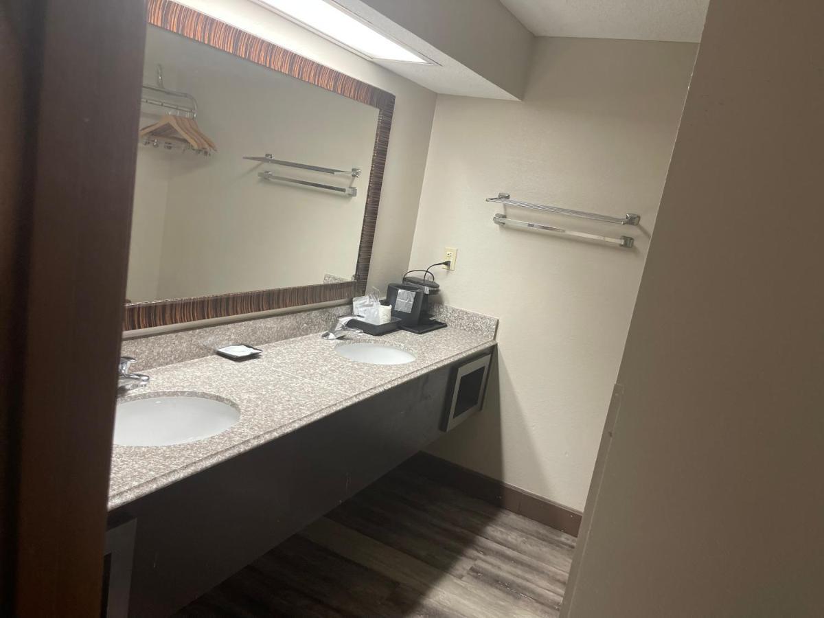 Royal Inn & Suites Mountain Grove Luaran gambar