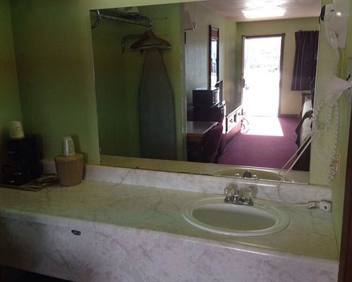 Royal Inn & Suites Mountain Grove Luaran gambar